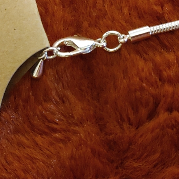 🇨🇦3 For $20🇨🇦NWT Silver toned Tree of Life Necklace - Picture 4 of 5